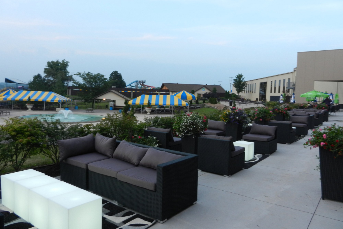 Bingemans entertainment complex