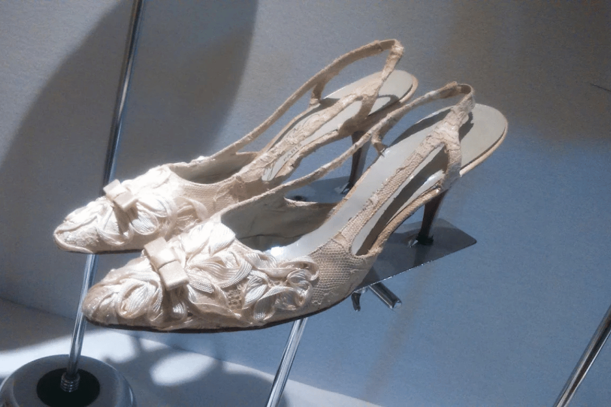 Historic fashion exhibits Canada